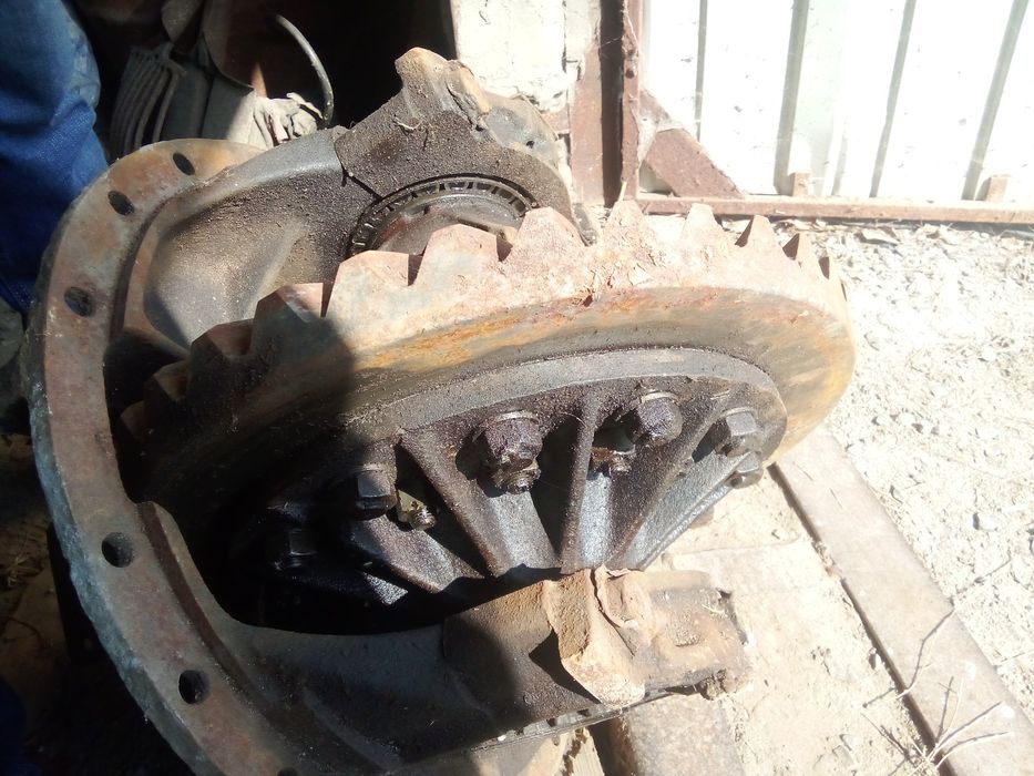 Редуктор гіпоідний ЗІЛ 4331 37 зубів, під ремонт