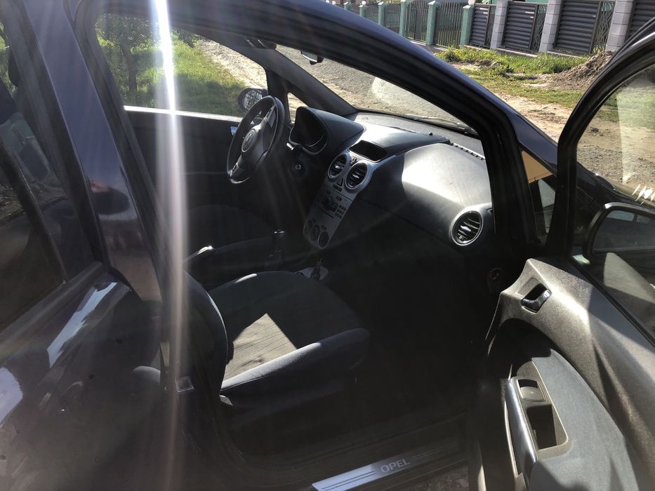 Опель корса 2010рік