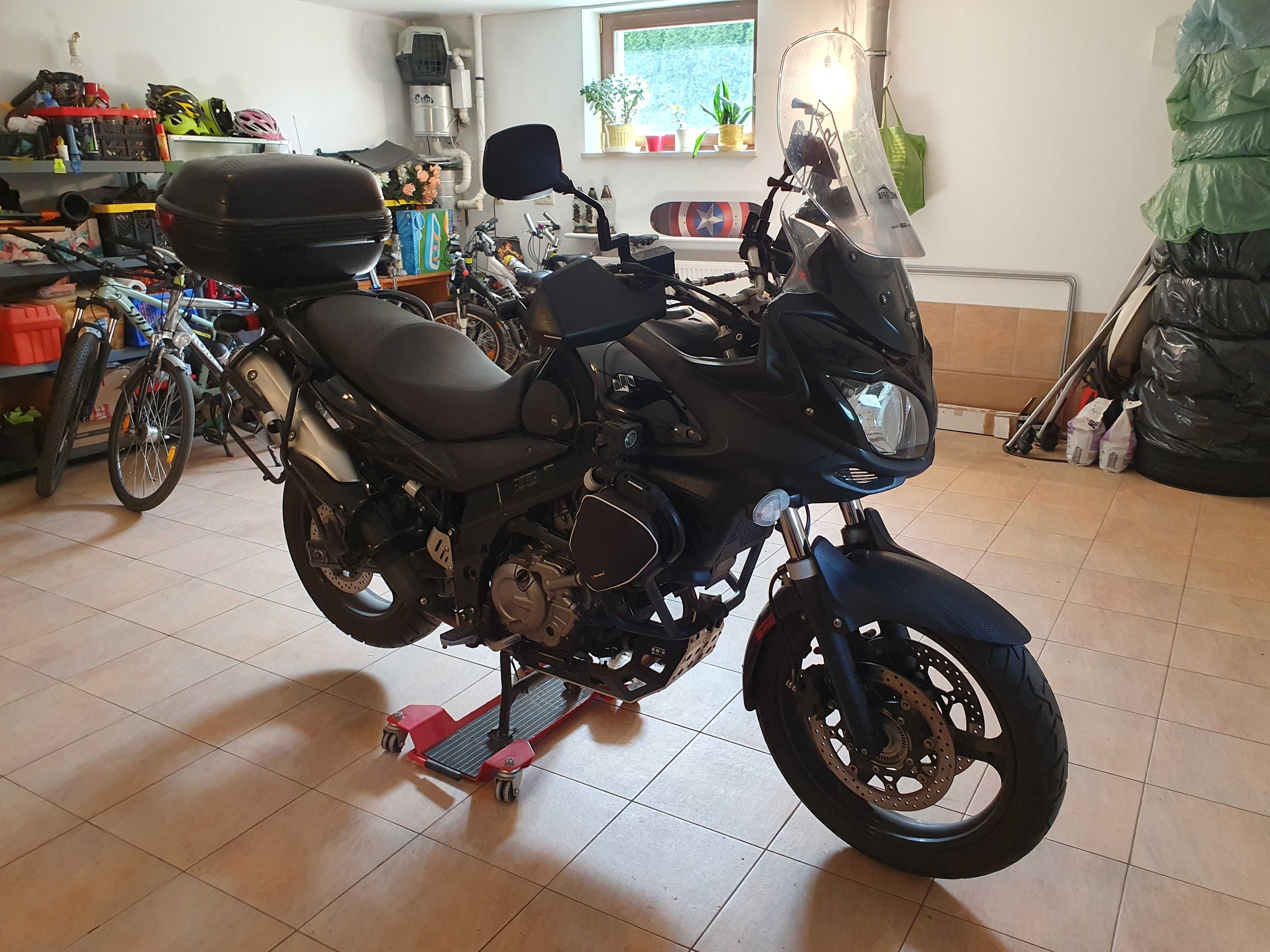 Suzuki DL 650 rocznik 2011/2012 od motocyklisty max wyposażony