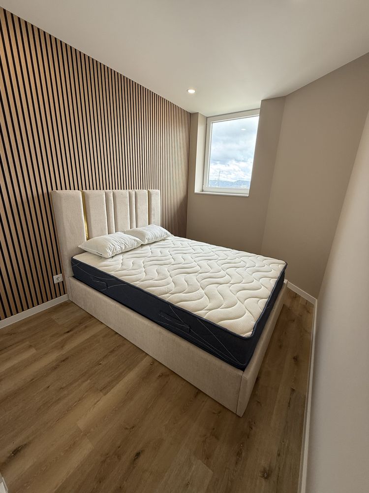 Vende-se apartamento T1+1 Sá Carneiro Bragança