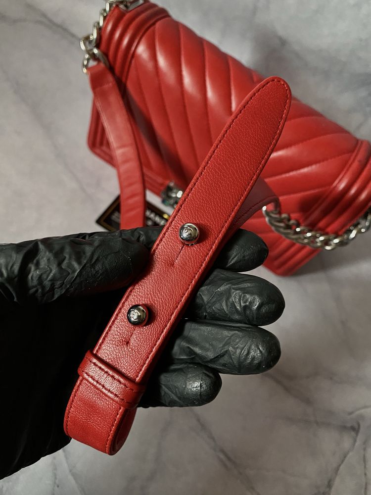 Шкіряна Сумка Chanel boy red metal