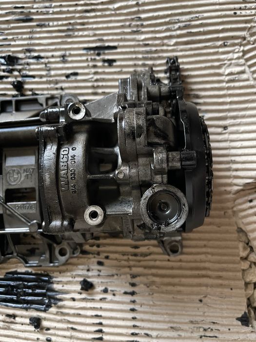 Bomba de oleo BMW F10/F11