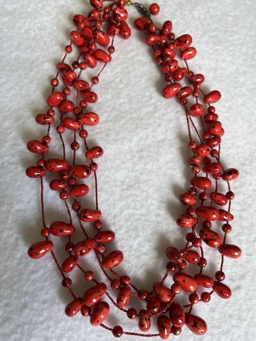 Намисто  коралове  буси та набір