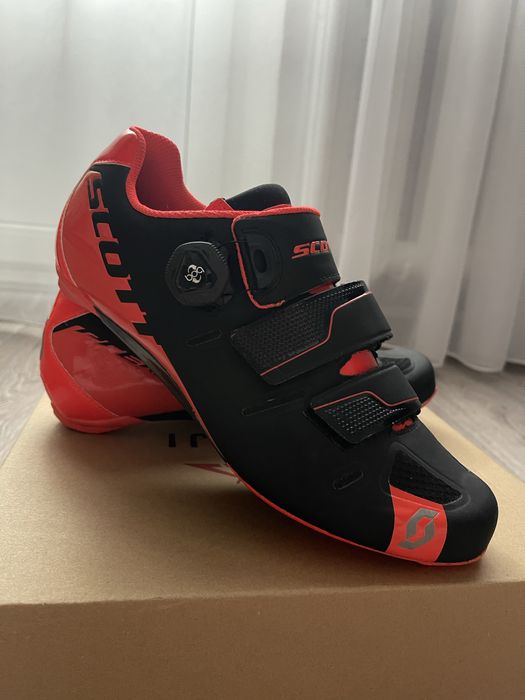 Велотуфлі / веловзуття SCOTT TRI PRO чорно-червоного кольору