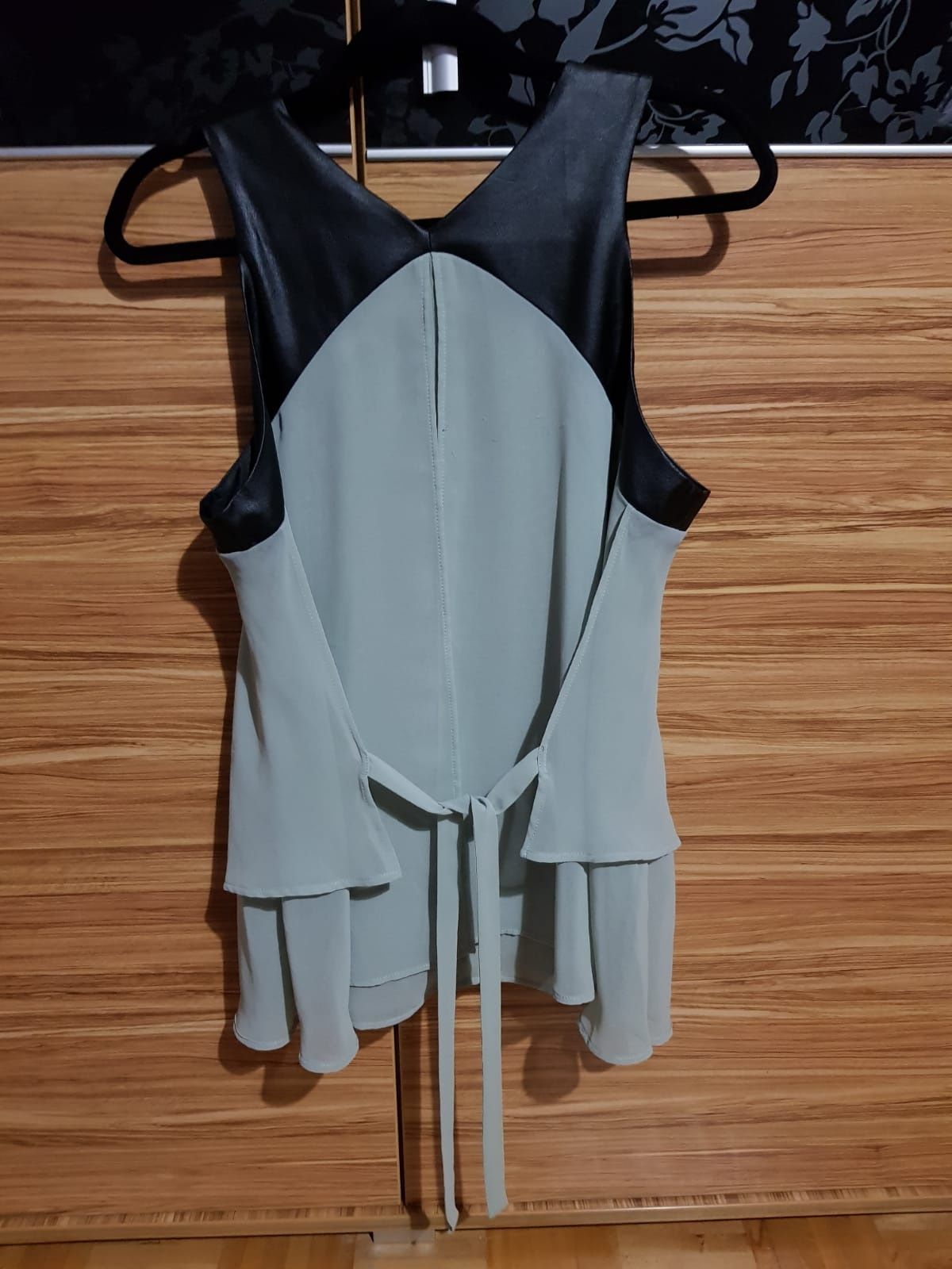 Bluzka ZALANDO rozm M/L