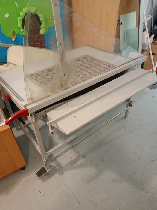 Gilotyna do papieru i cienkiej blachy