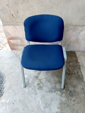 Cadeiras acento e costas em tecido