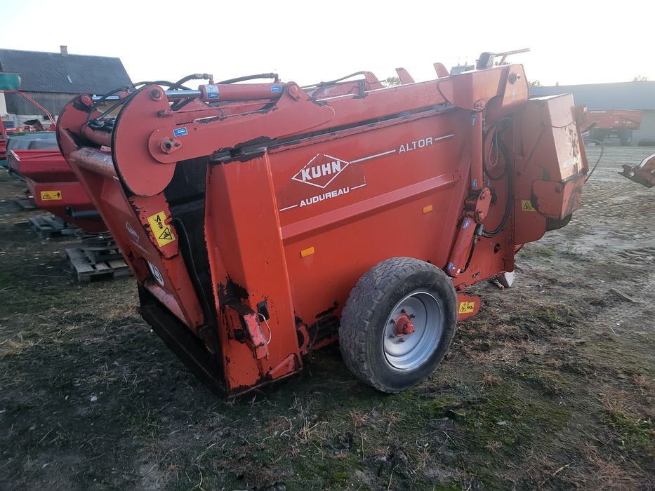 Ścielarka Kuhn Altor 4560