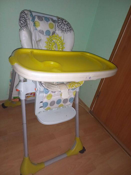 Стільчик для годування