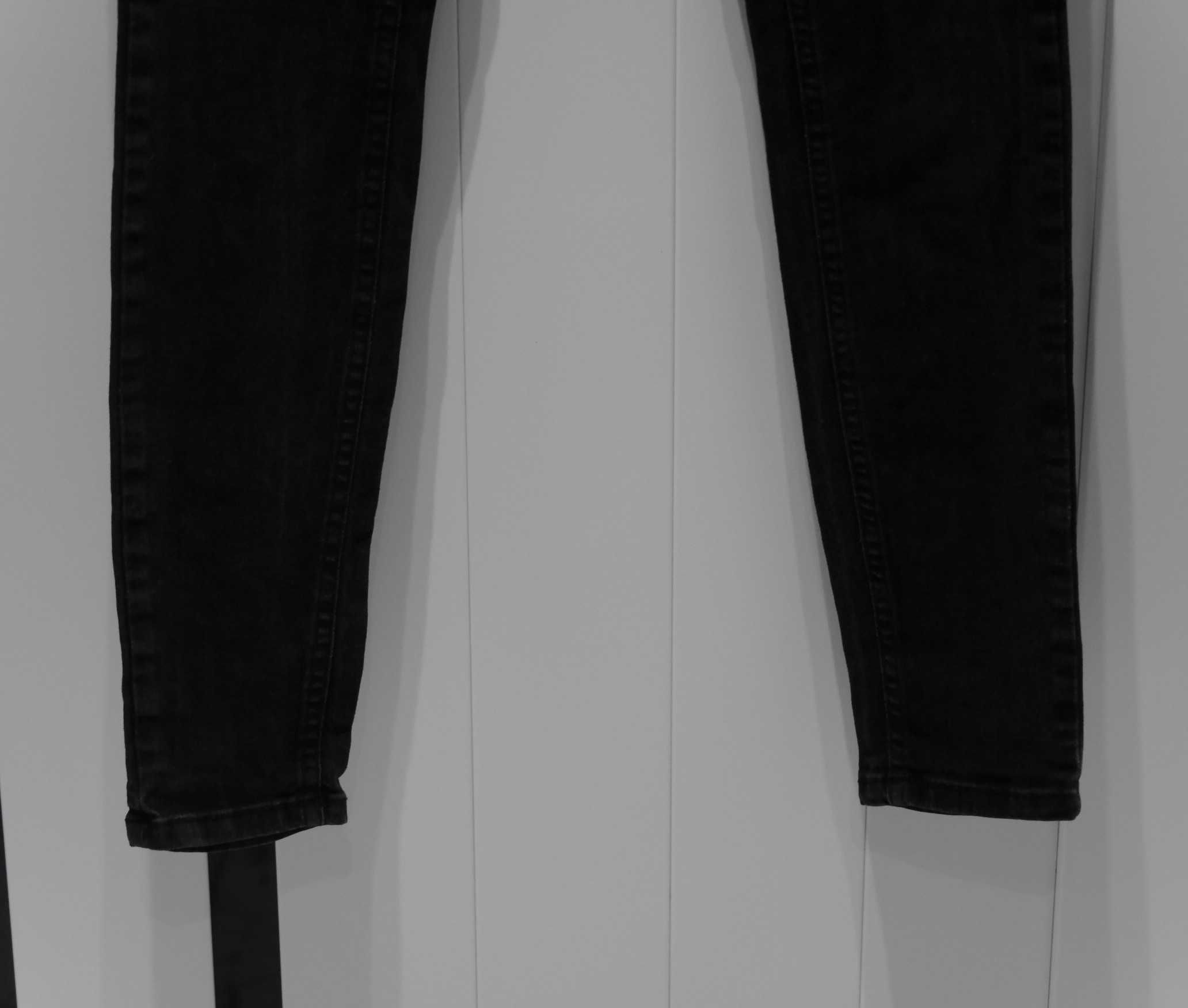 Gina Tricot fajne spodnie rurki 40 L
