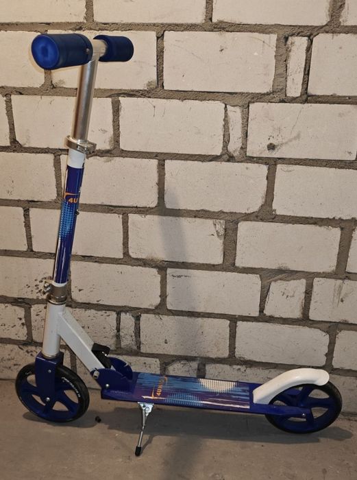 Hulajnoga miejska 4UNIQ model Cruise 200 XB