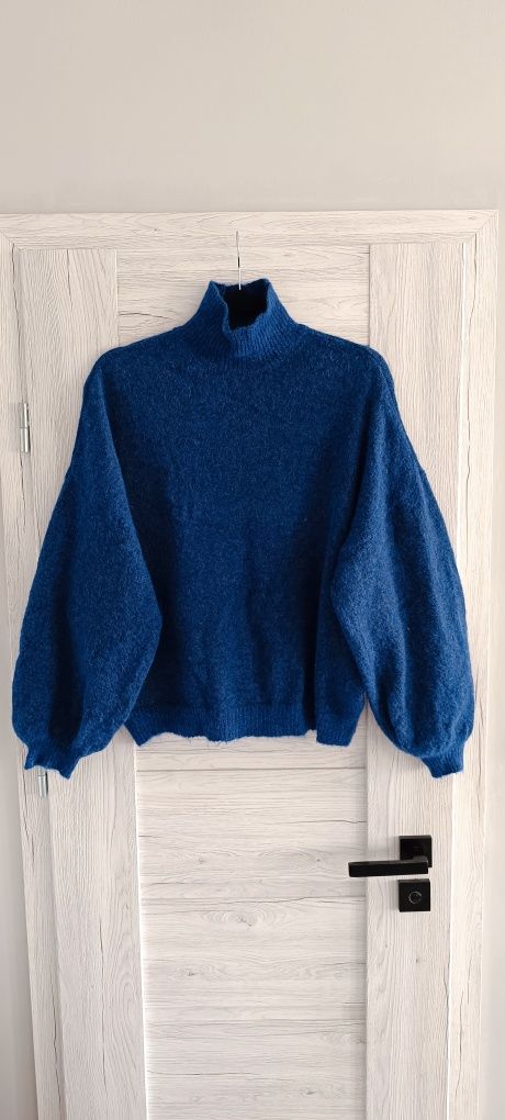 Ciemnoniebieski Sweter Półgolf 40% Mohair 30% Wool •Noisy May• r.42