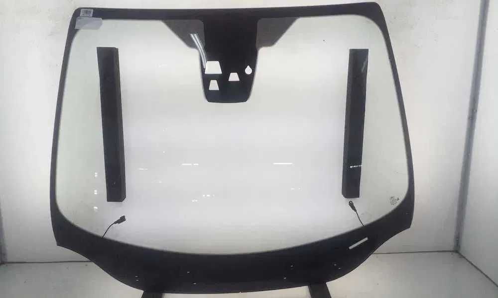 Szyba samochodowa przednia czołowa używana FORD DOWÓZ