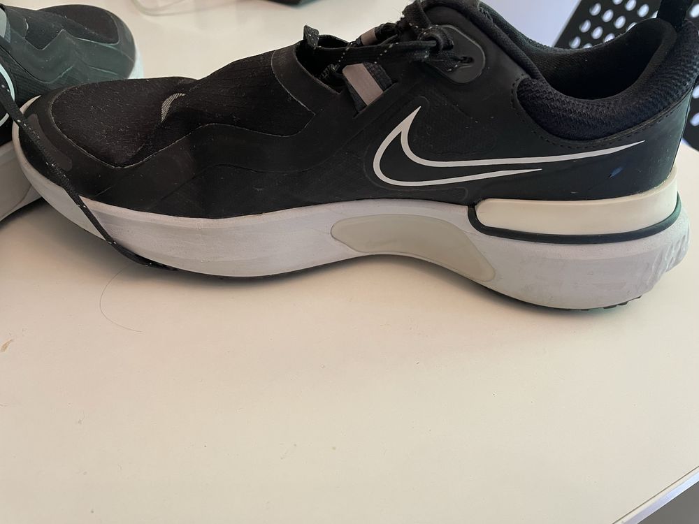 Wodoodporne buty do biegania Nike React Miler Shield r. 39 (24,5cm)