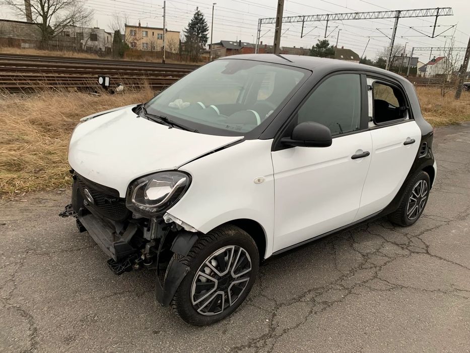 Smart Forfour z Niemiec // klima // niski przebieg