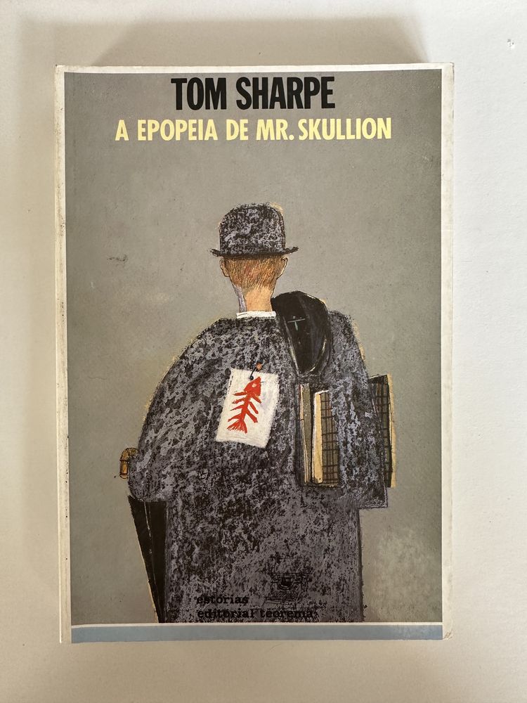 O triunfo do bastardo, A epopeia de Mr. Skullion (Tom Sharpe)