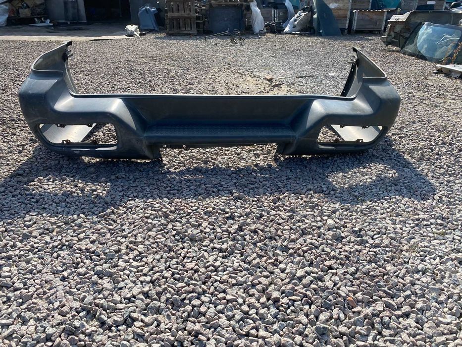 Бампер задній Nissan Terrano I