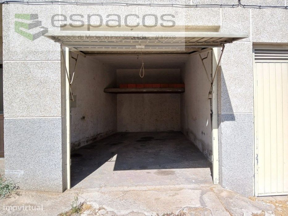 Garagem para o exterior, Castelo Branco