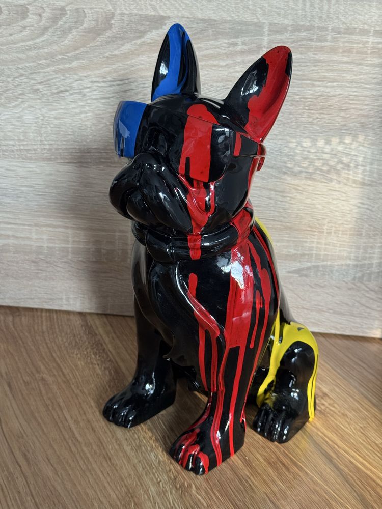 Buldog do ogrodu oraz do nowoczesnych, stylowych wnętrz