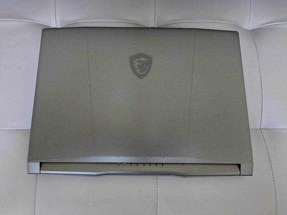 Ноутбук MSI Katana 15 HX B14WGK-293US (RTX5070)