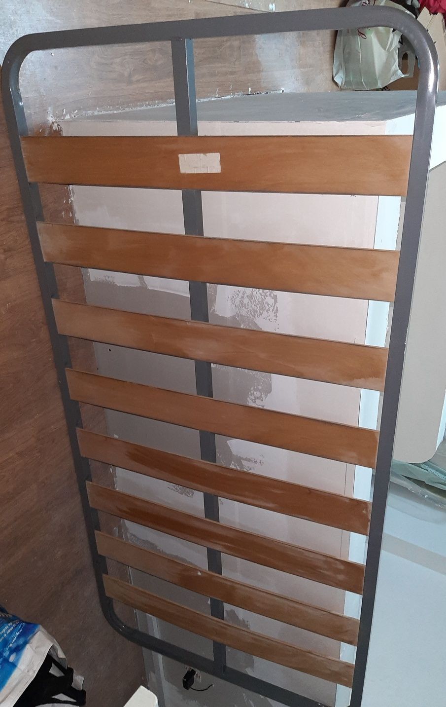 Estrado para cama de solteiro