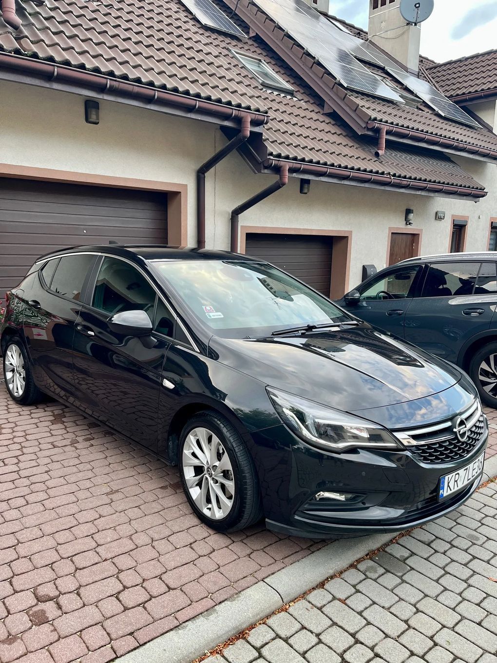 Opel Astra Model 2016, bezwypadkowy, bogate wyposażenie, nowe sprzęgło i dwumasa