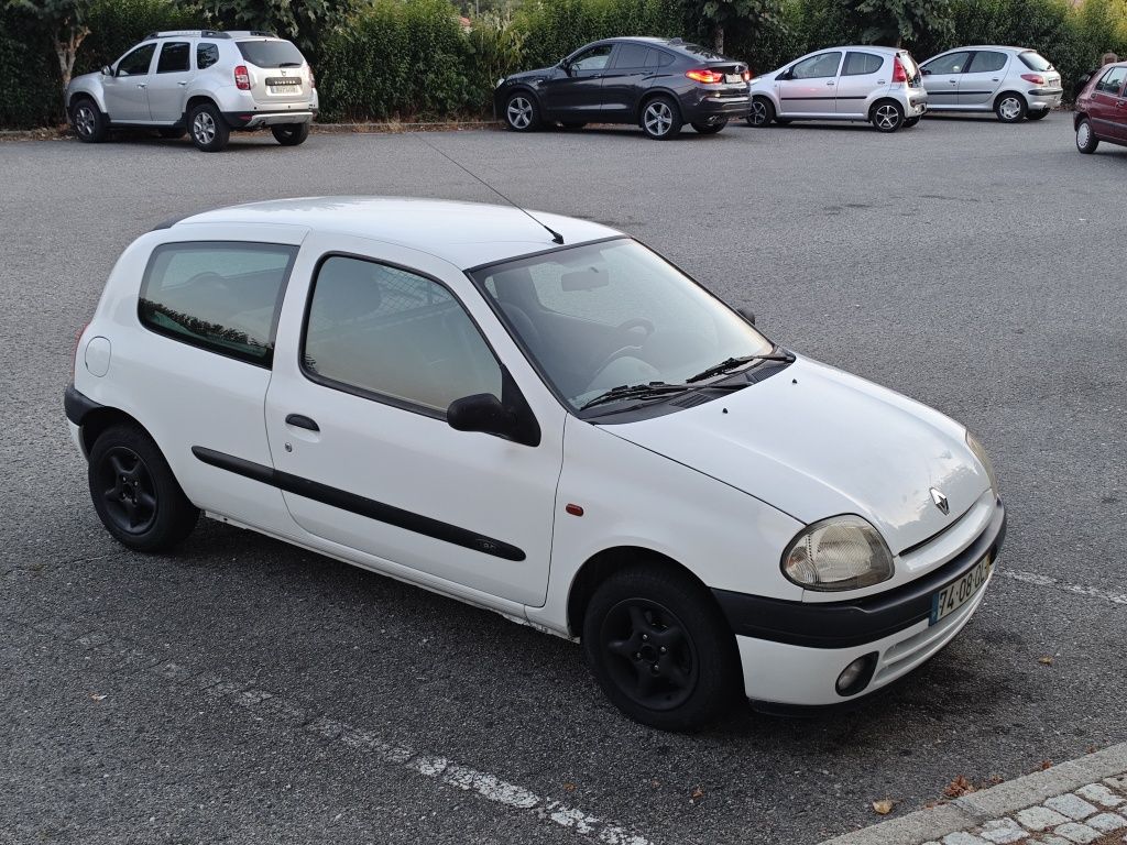 Renault Clio 1.9 D