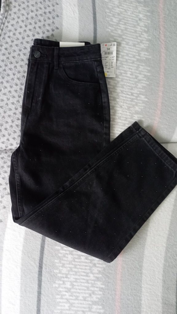 Nowe Jeansy mom fit z dżetami czarne