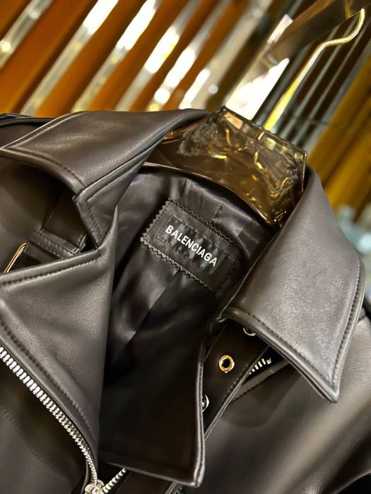 Куртка натуральная кожа Balenc*ga