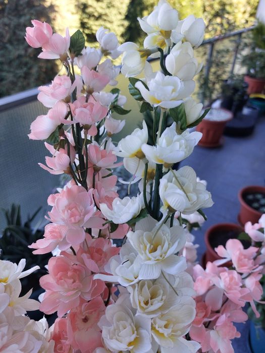 Flores artificiais, 7 pés, como novas