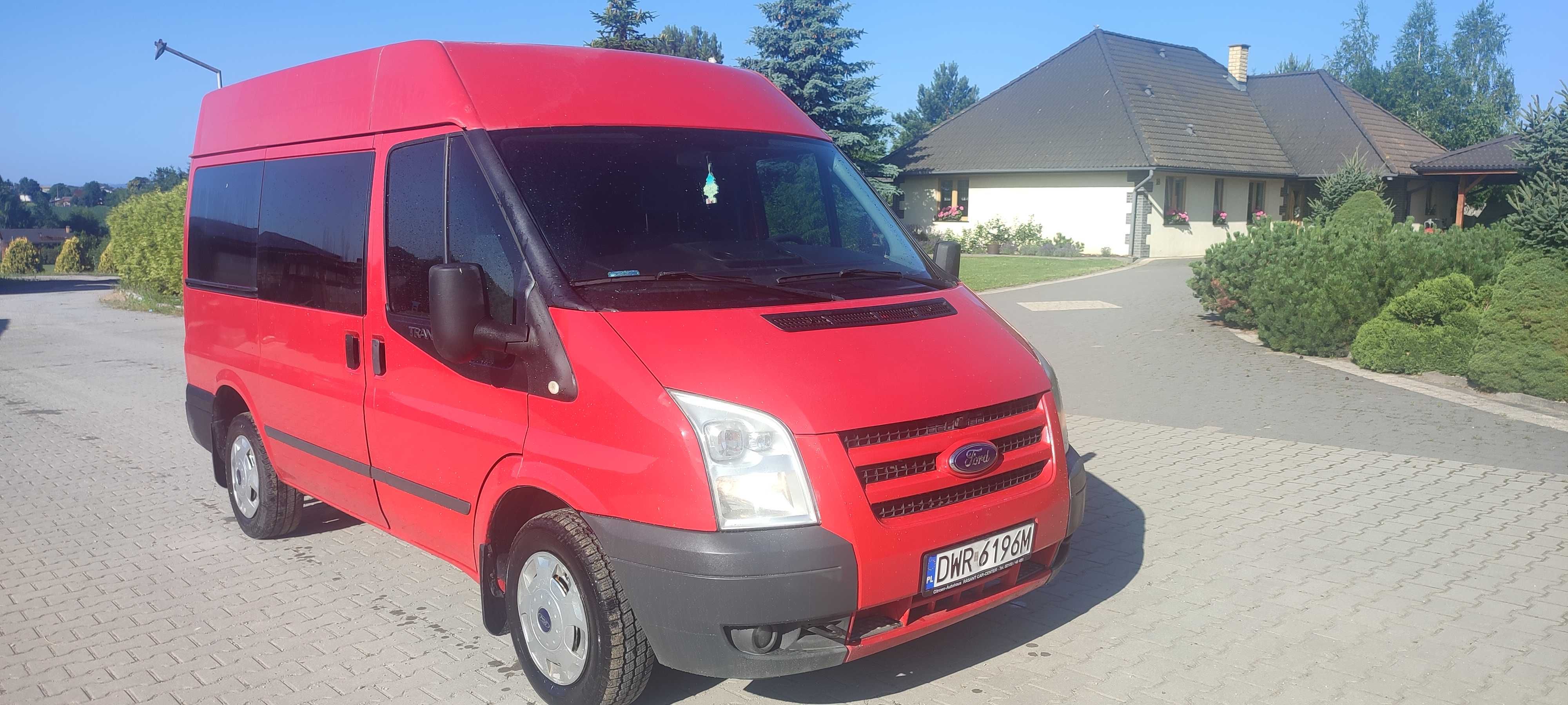Ford Transit 2,2 9-osobowy polski salon