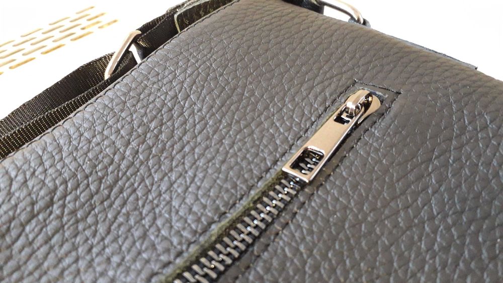 Cумка через плечо бананка купить кожаную сумку