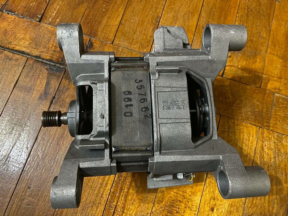 Мотор пральної машини БОШ