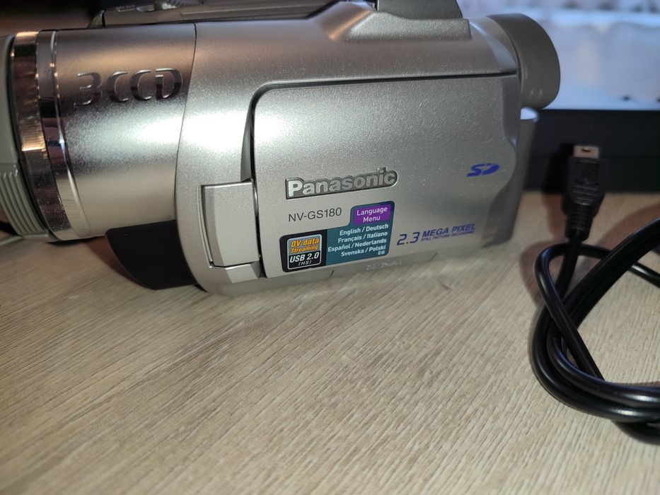 Відеокамера Panasonic NV-GS 180