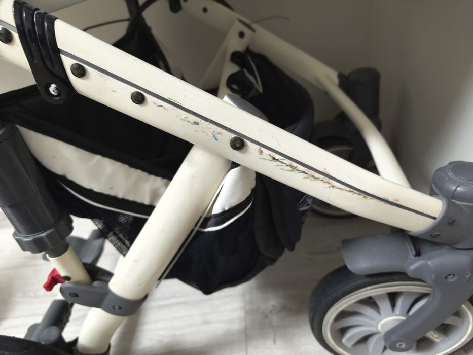 Продам дитячу коляску