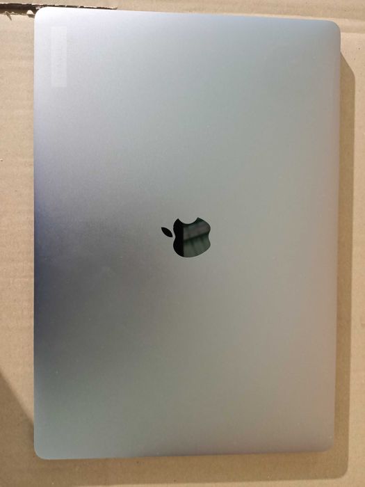 Macbook Pro 15,1 i7-8850H Disco Rigido 1000GB