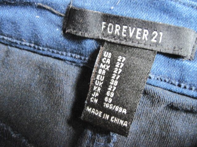 Стильные джинсы c завышенной талией FOREVER 21 приятная цена