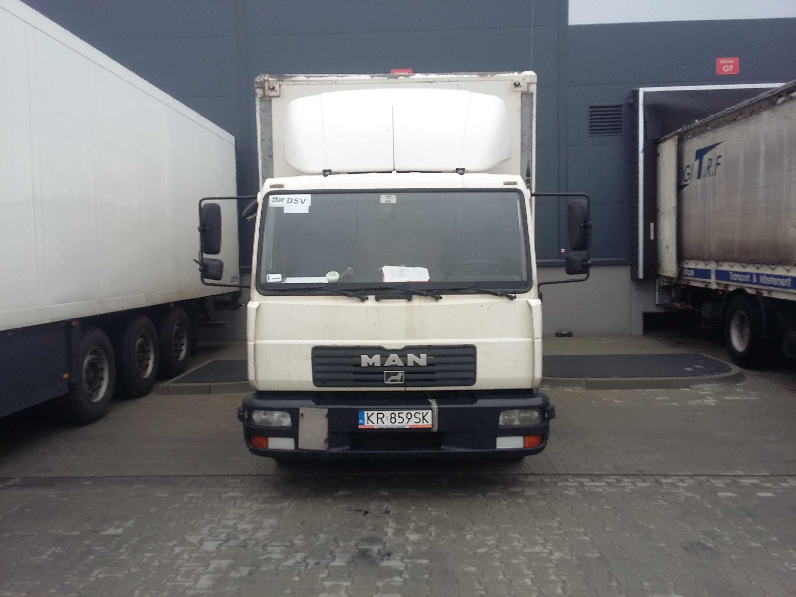 Man  LE 8.140 Tył na poduszkach 17 epal winda  1500kg 2003r Skrzynia 6