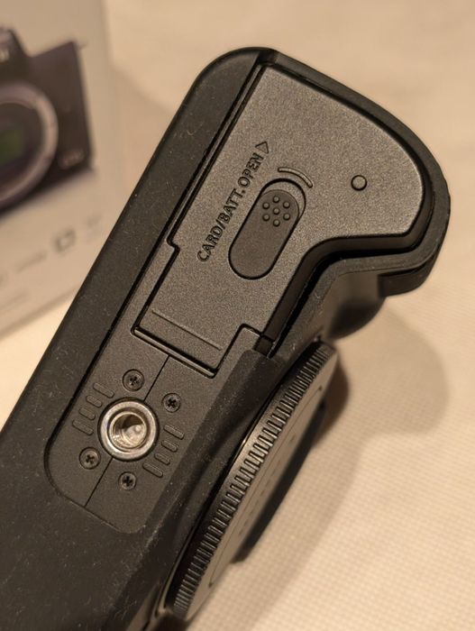 Canon m50 MK2 + adapter+silikonowe etui