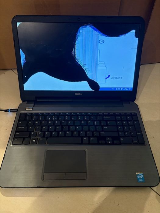 Laptop Dell Latitude 3540 uszkodzony