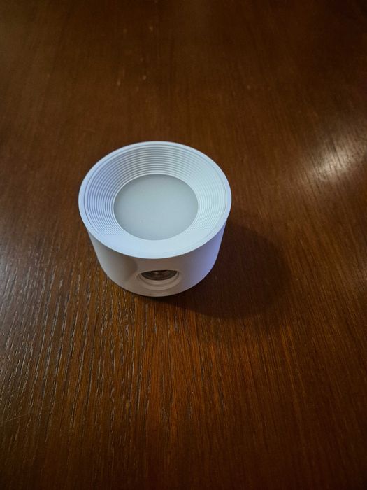 Lampka kinkiet ( biały) LED