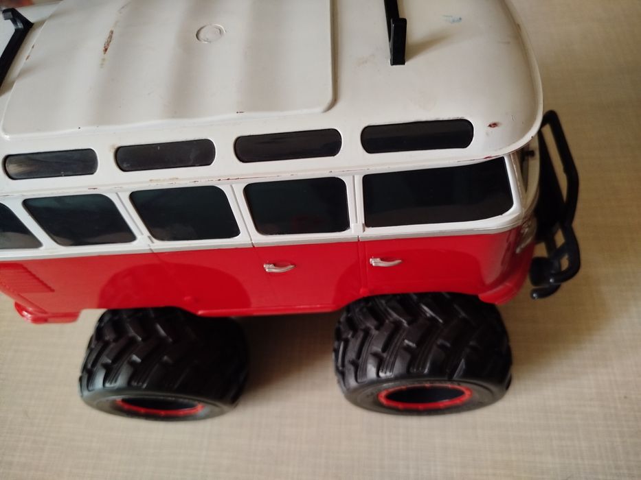 Продам машини іграшкові дитячі