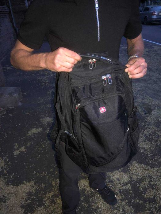 Міський рюкзак Swissgear 40 л usb розйом для павербанку Дощовик