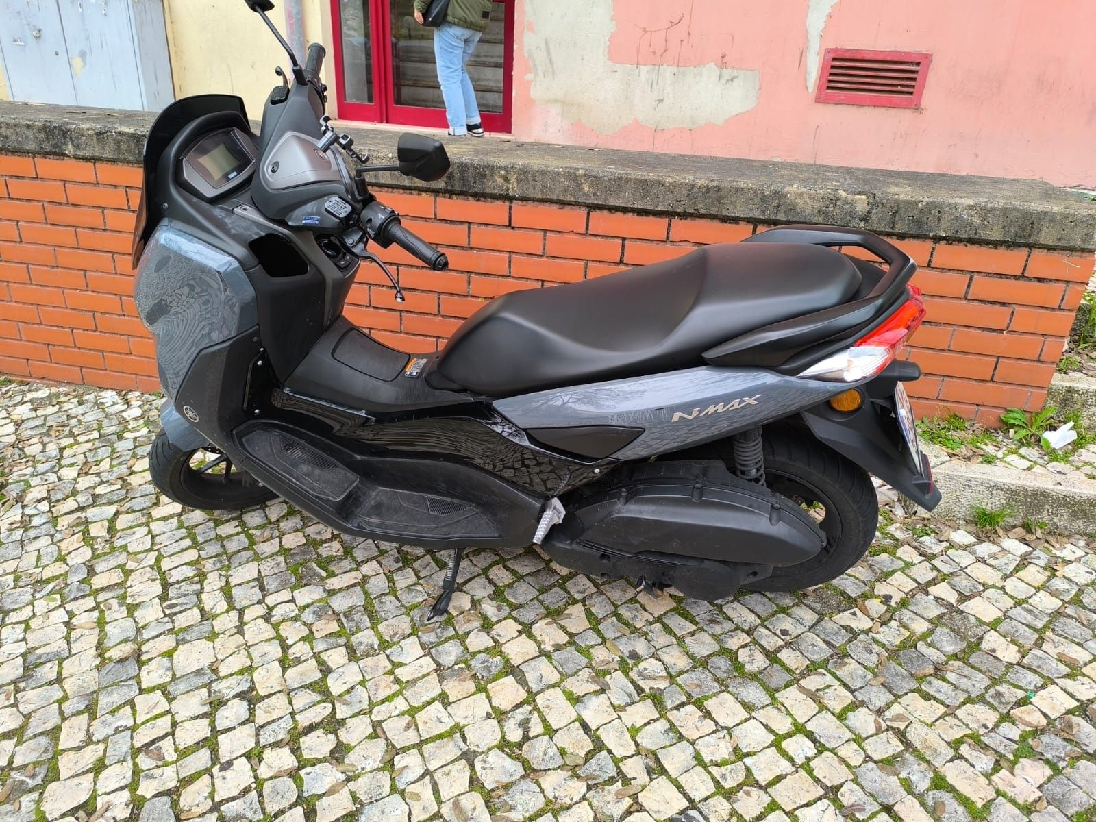 Yamaha NMax semi nova (2023)