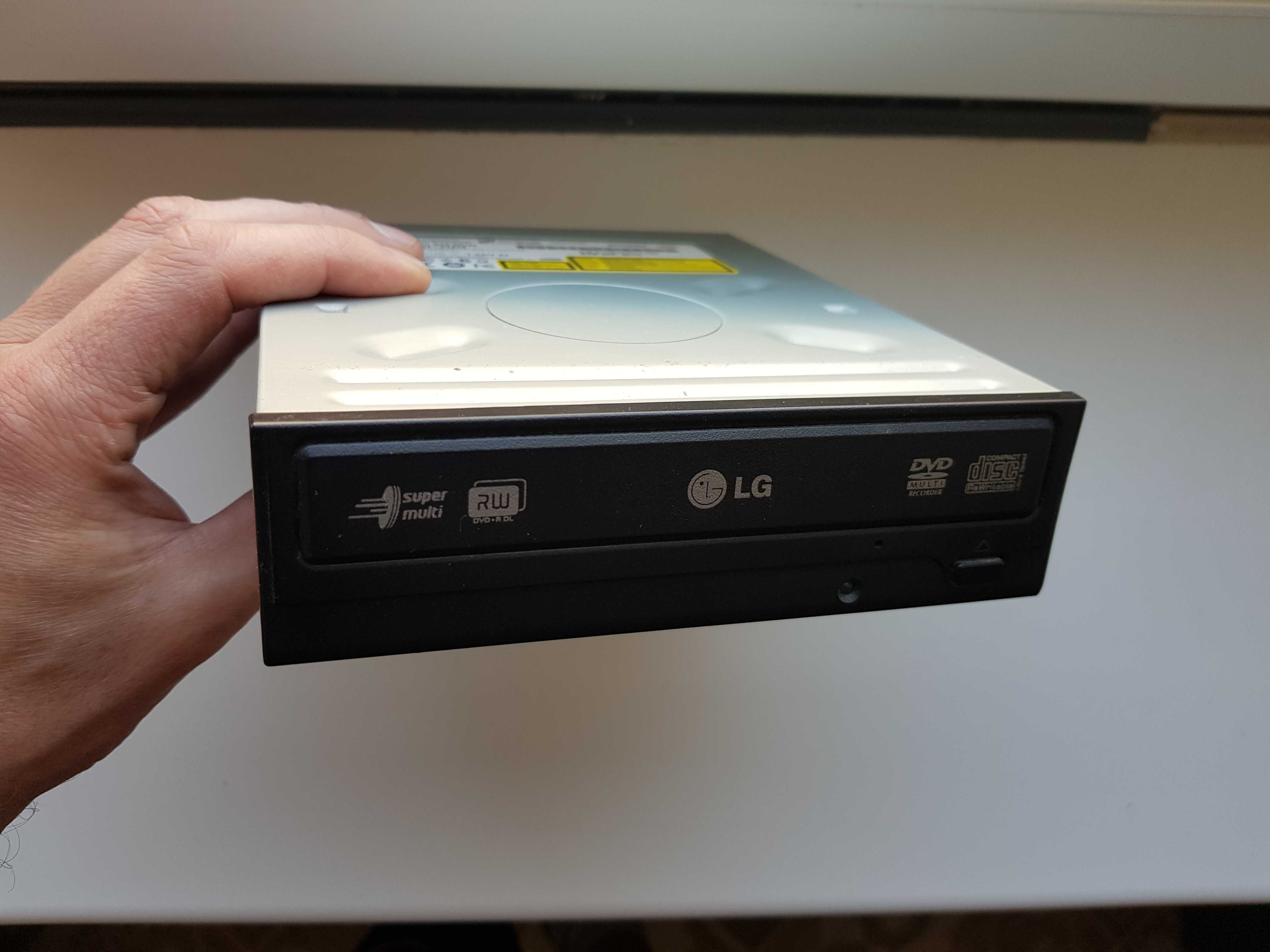 Дисковод LG CD/DVD