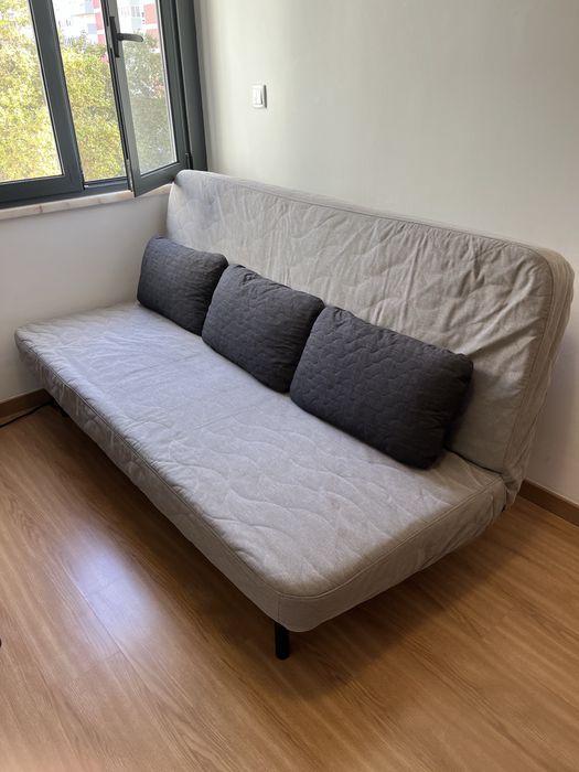 Sofá-cama 3 lugares, c/colchão de molas ensacadas
