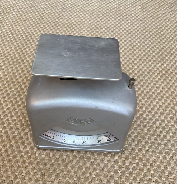 Balança postal Syro Swiss antiga