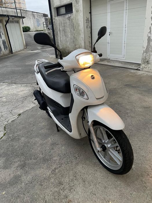 Mota Scooter symphony 125