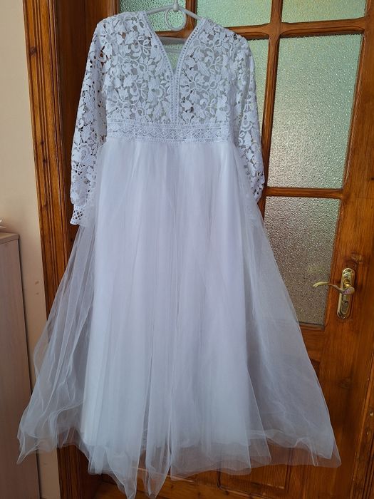 Біле плаття на причастя 146-152см