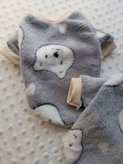 Sweterek w białe misie dla pieska XS S M L XL ubranko dla psa